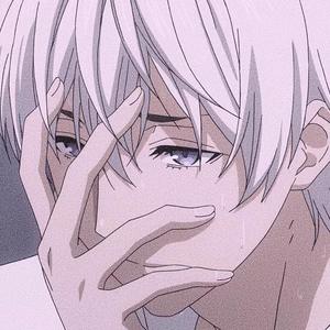 降央卓玛b大还是小
